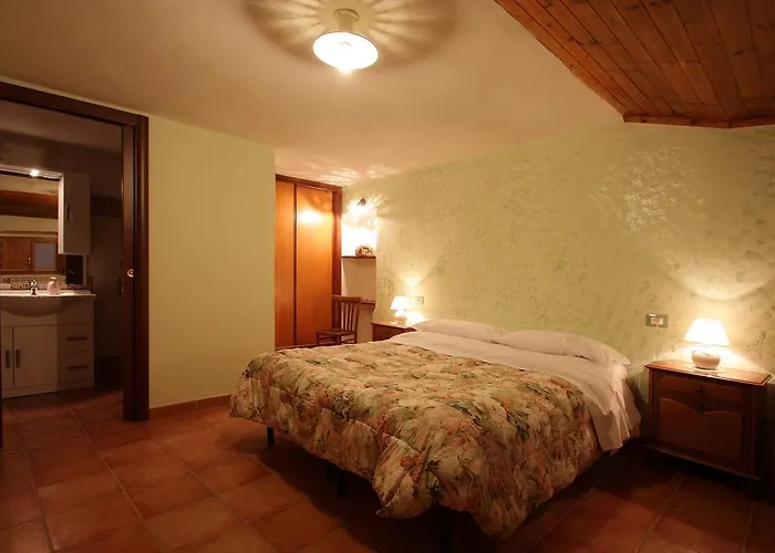 Konukevi La Candeletta 3*